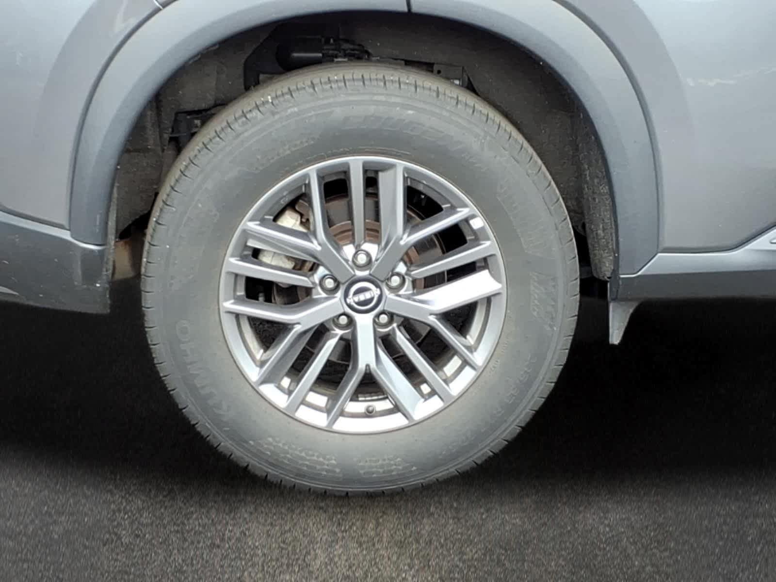 Used 2023 Nissan Rogue S AWD/4WD image 4