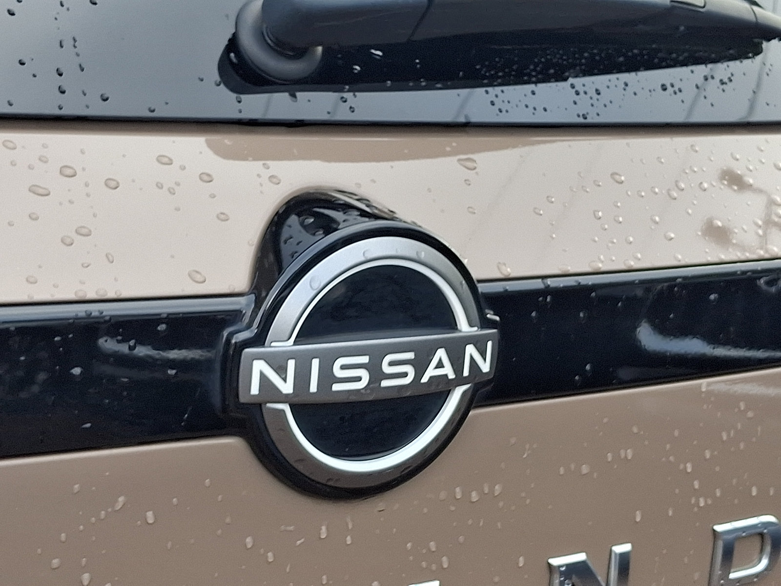 Used 2024 Nissan Pathfinder Platinum AWD/4WD image 33