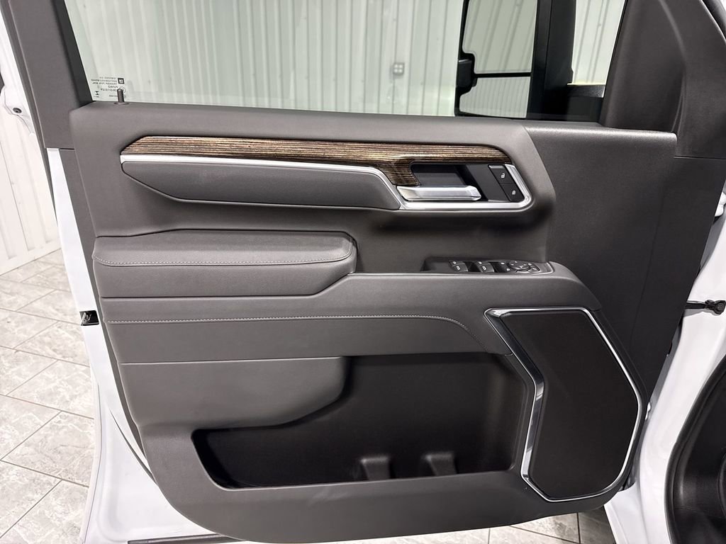 New 2026 GMC Sierra 2500 SLE w/ SLE Value Package; image 23