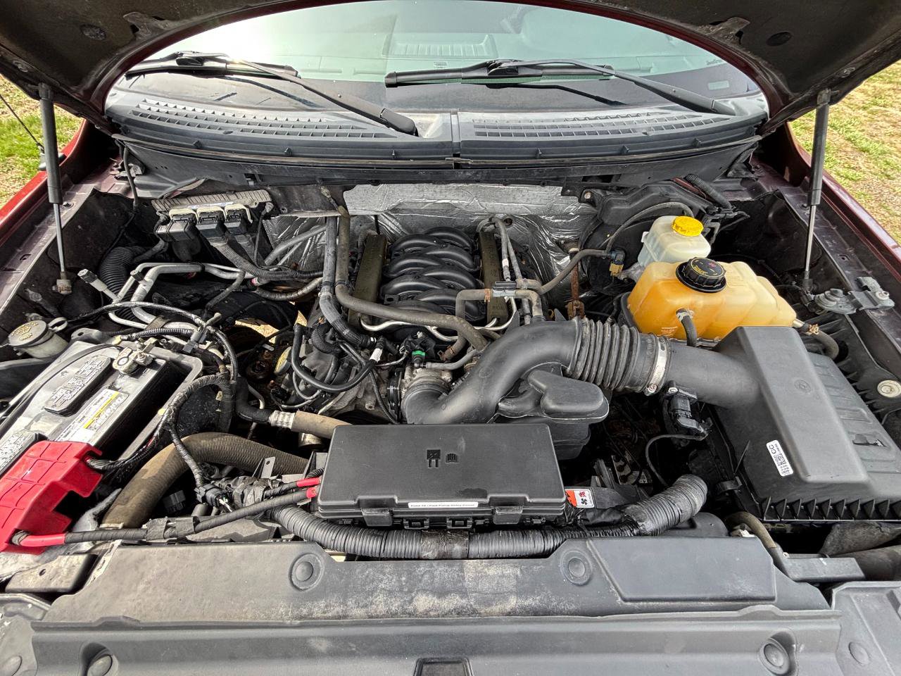 Used 2014 Ford F150 STX w/ Equipment Group 201A Mid image 9