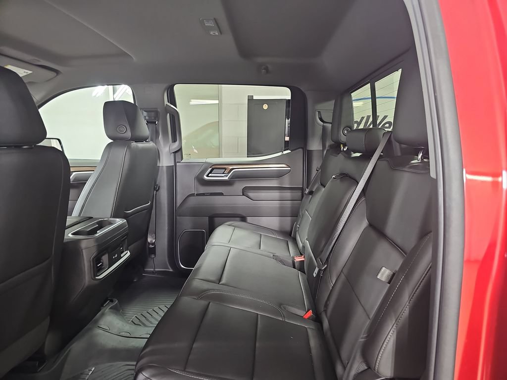Used 2022 Chevrolet Silverado 1500 RST AWD/4WD image 17