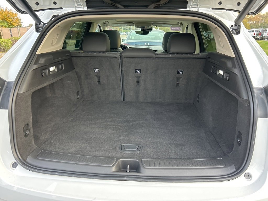 Used 2022 Buick Envision Avenir w/ Technology Package II image 13