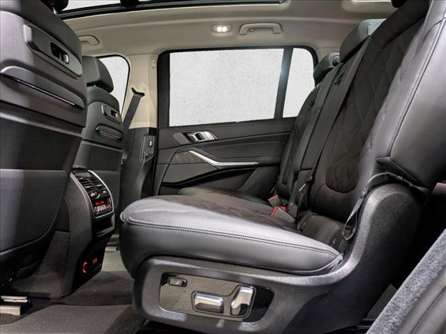 New 2026 BMW X7 xDrive40i image 17