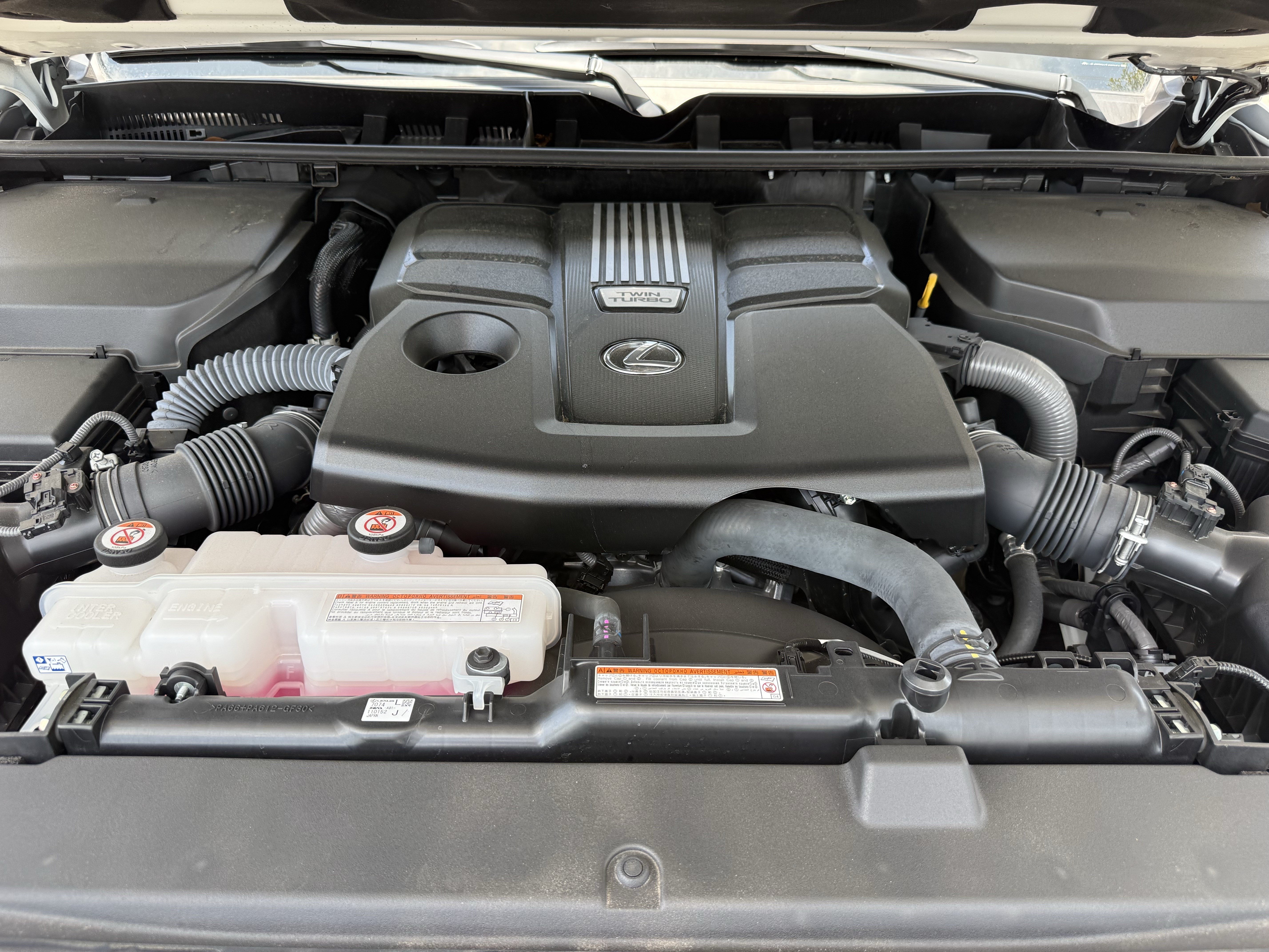 Used 2026 Lexus LX 600 4WD w/ Accessory Package (Z1) image 35