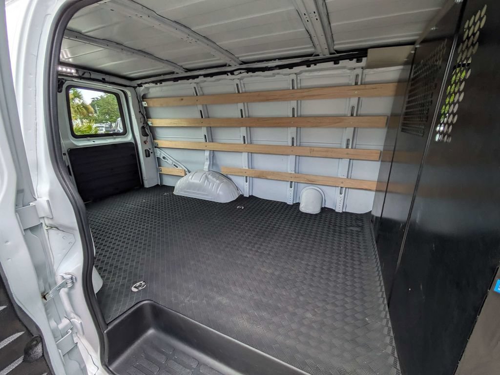 Used 2025 Chevrolet Express 2500 w/ Driver Convenience Package RWD image 19