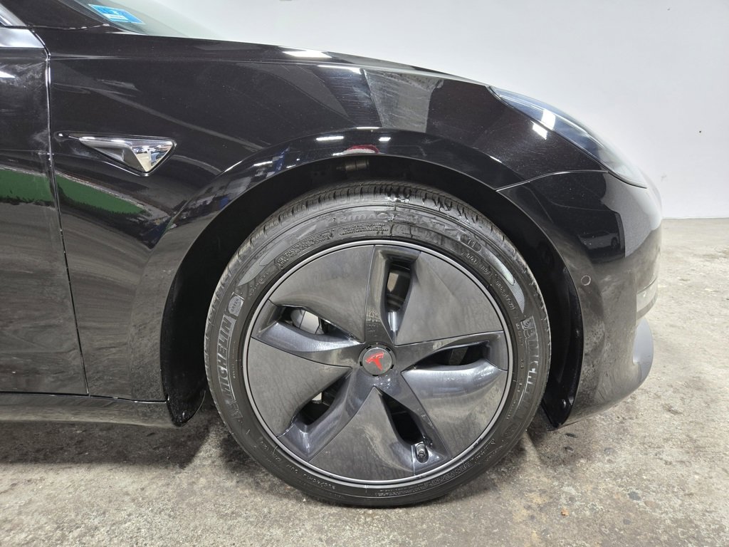 Used 2018 Tesla Model 3 Mid Range image 58