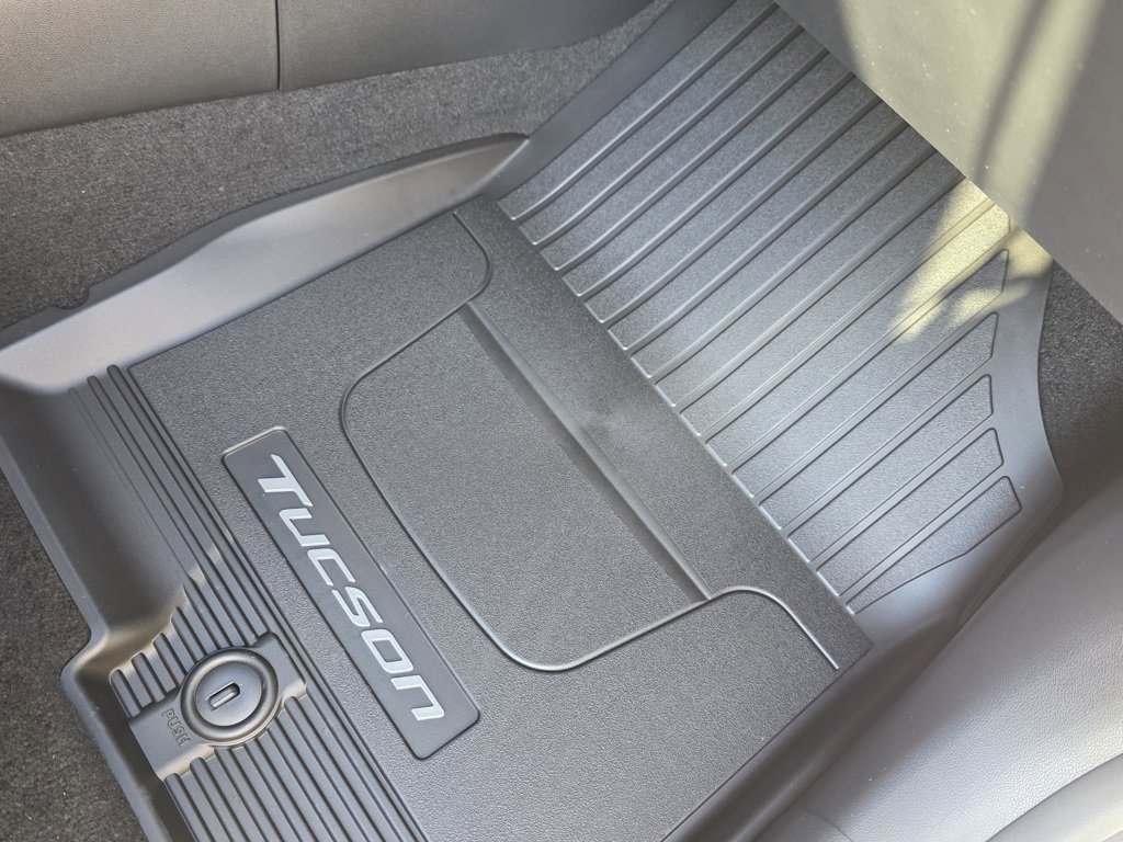 New 2026 Hyundai Tucson XRT image 13