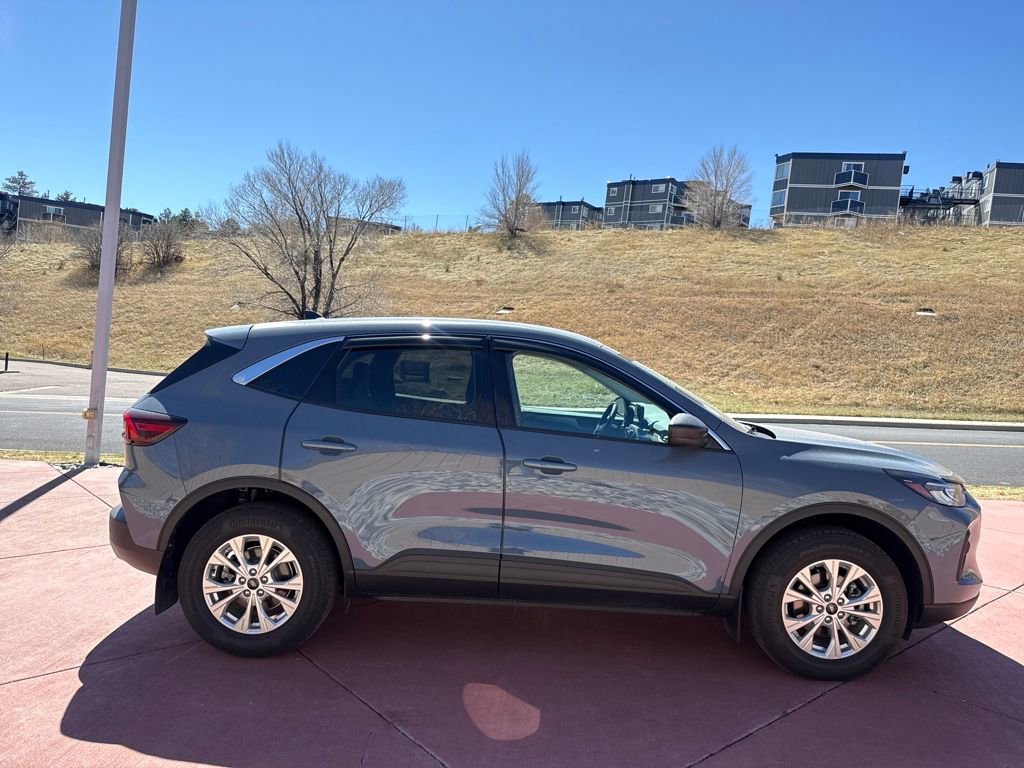 Certified 2024 Ford Escape Active image 9