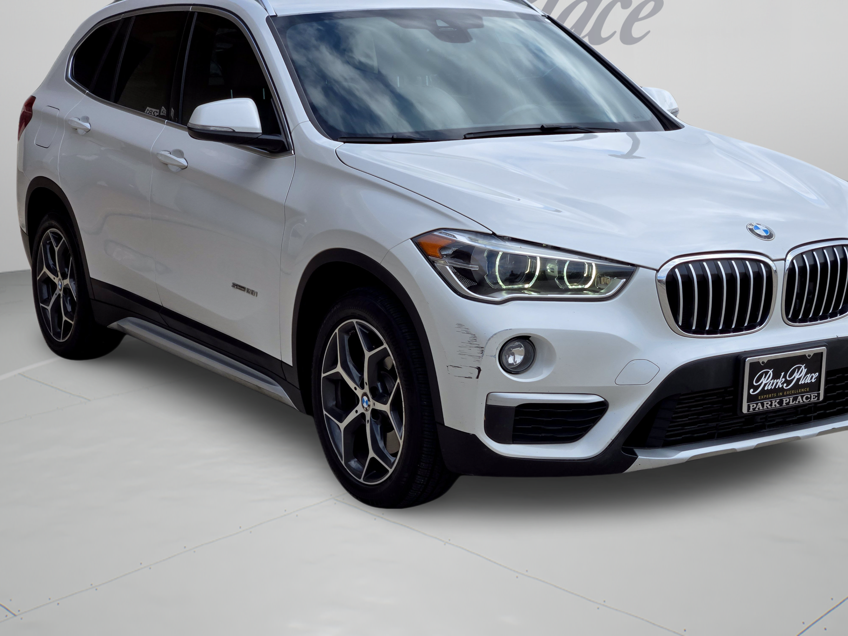 Used 2018 BMW X1 sDrive28i w/ Premium Package FWD image 34
