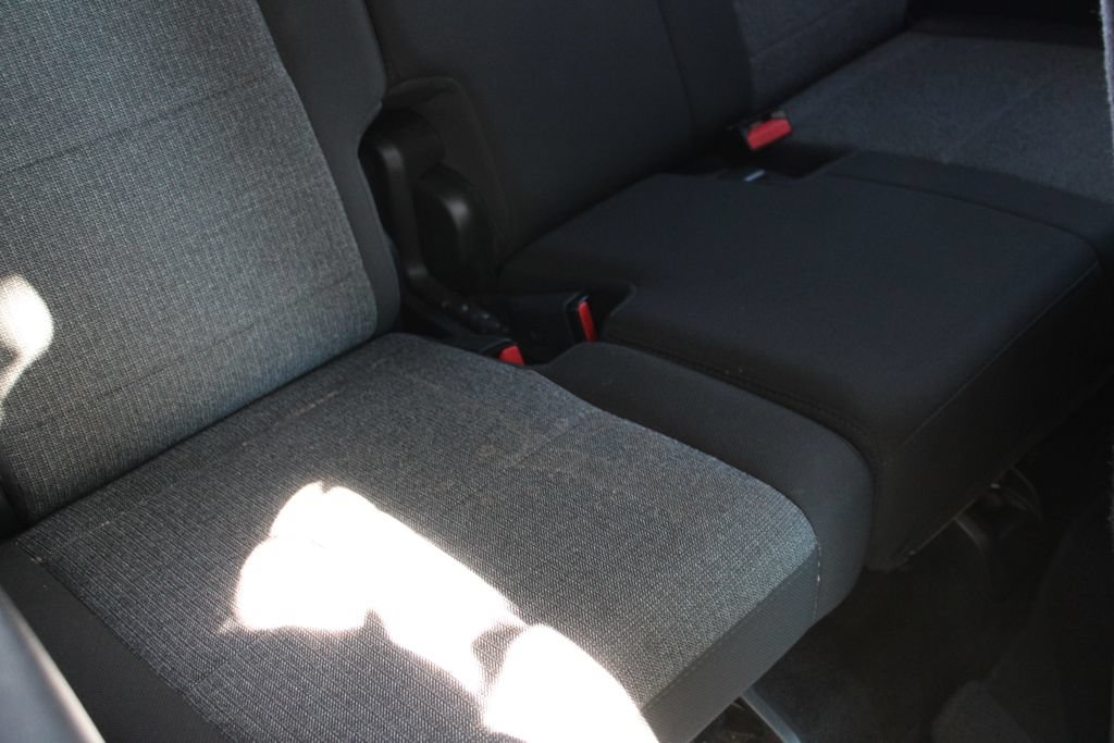 Used 2025 GMC Acadia Elevation FWD image 31