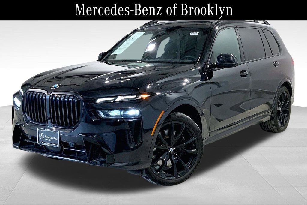 Used 2024 BMW X7 xDrive40i w/ M Sport Package image 2