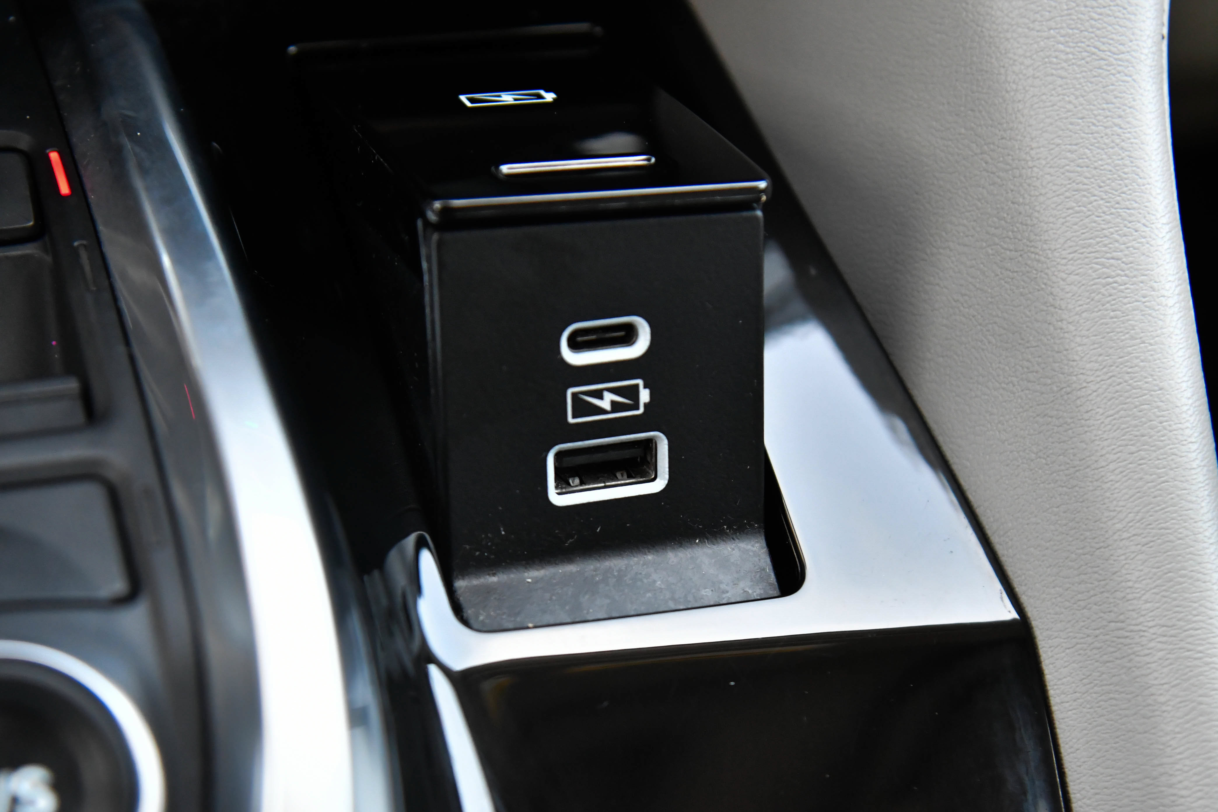 Used 2022 Acura MDX FWD w/ Technology Package image 28