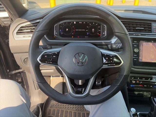 Used 2022 Volkswagen Tiguan SEL R-Line image 12