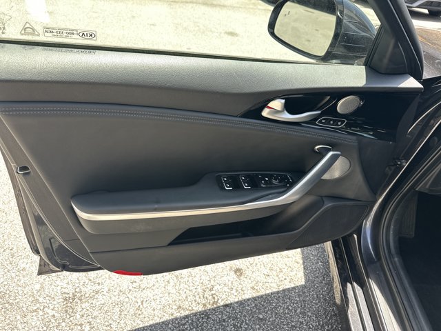 Used 2019 Kia Stinger Premium RWD image 11