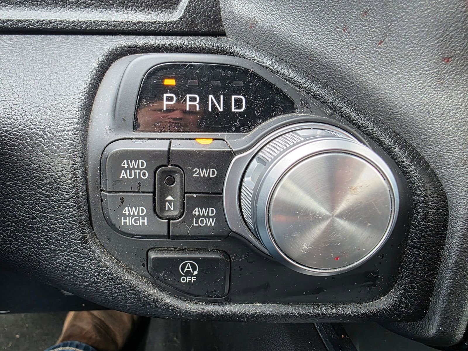 Used 2025 RAM 1500 Laramie image 12