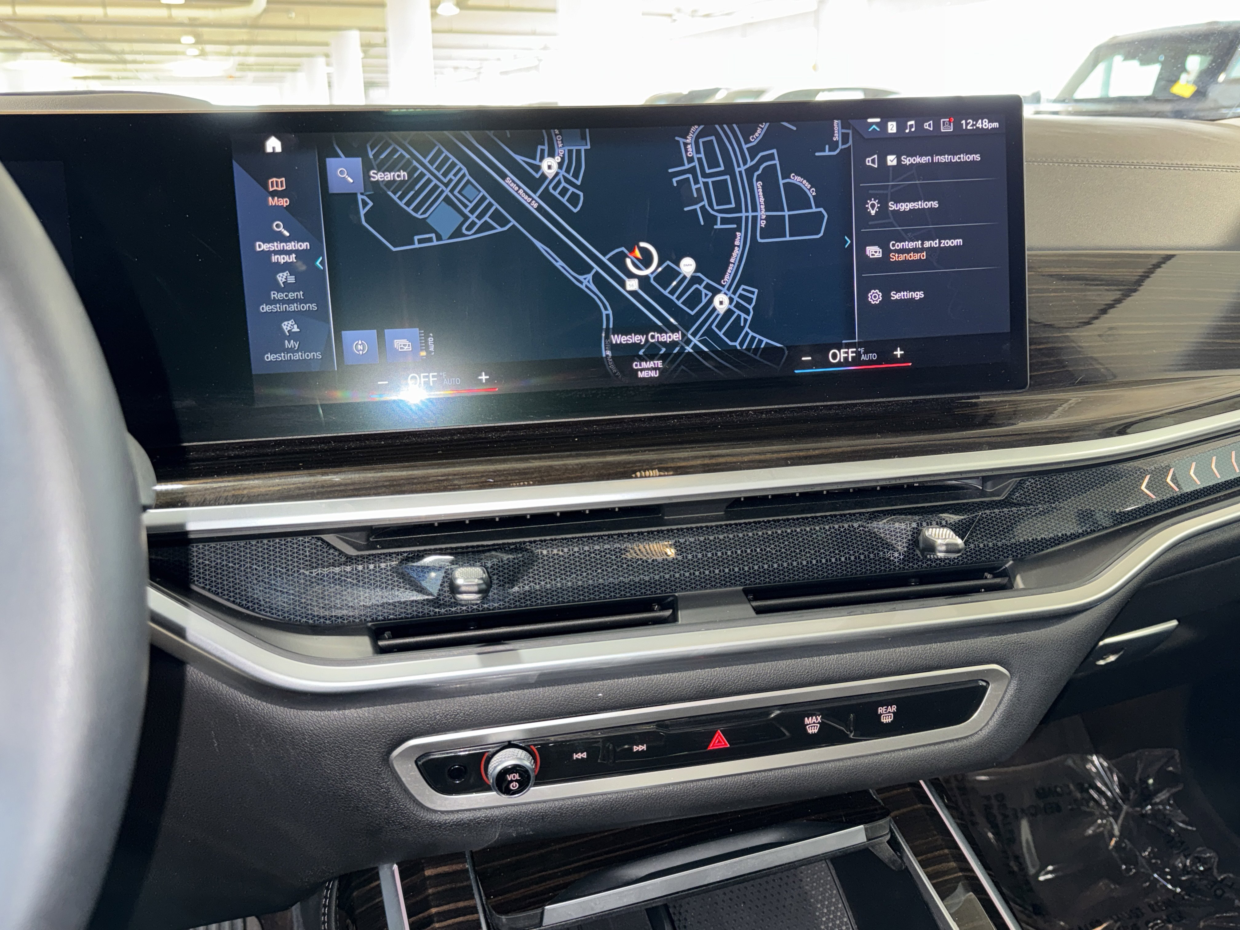 Used 2023 BMW X7 xDrive40i w/ Premium Package image 27