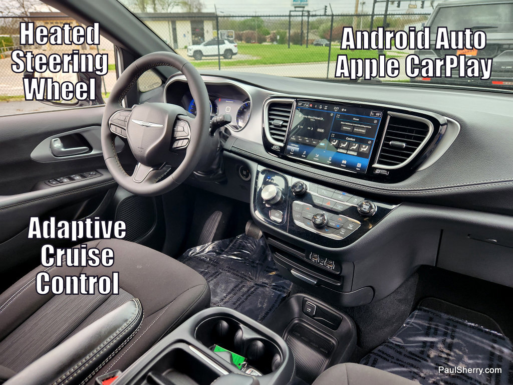 Used 2024 Chrysler Pacifica Touring FWD image 38
