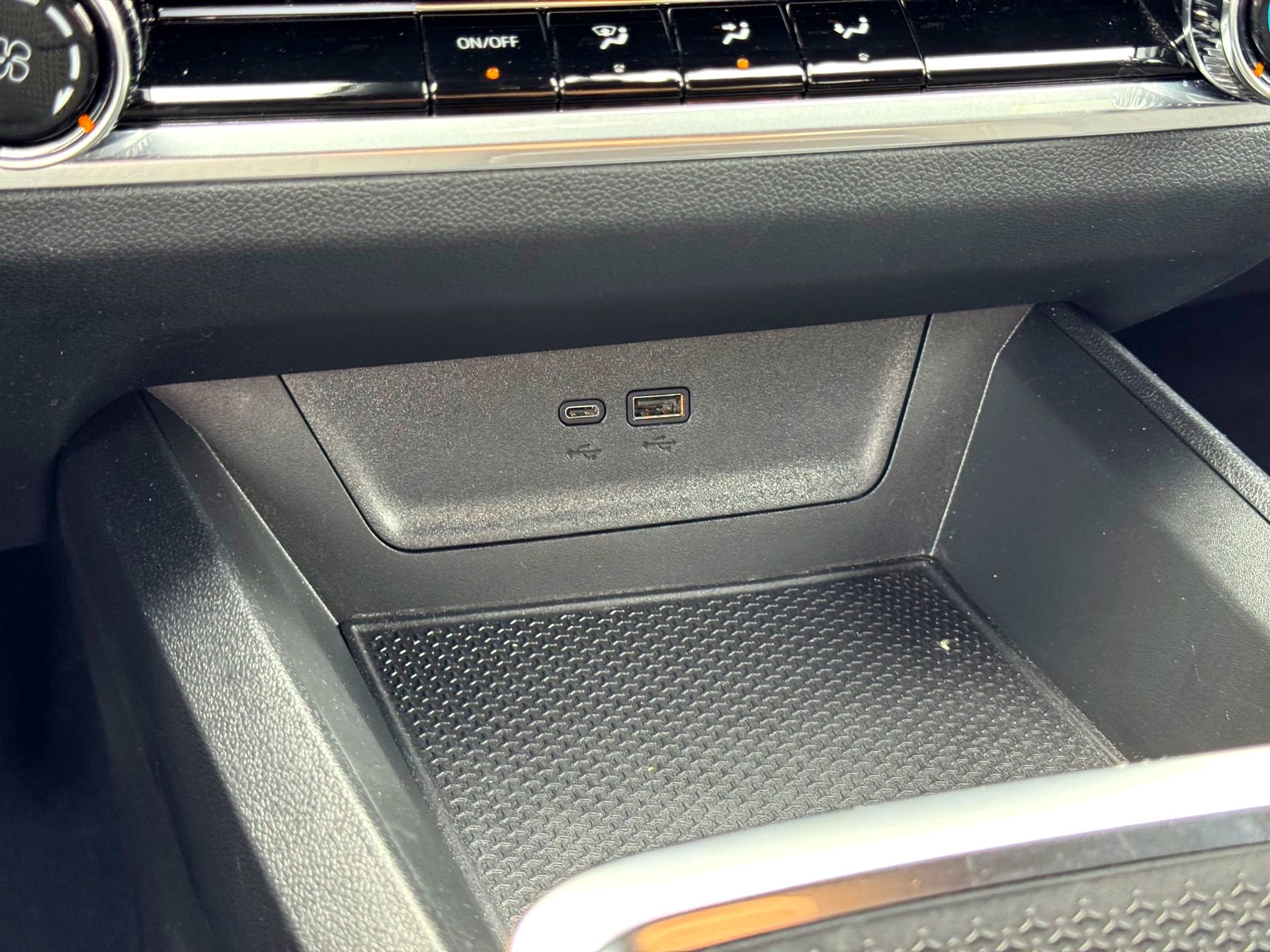 Used 2026 Chevrolet Equinox LT image 29