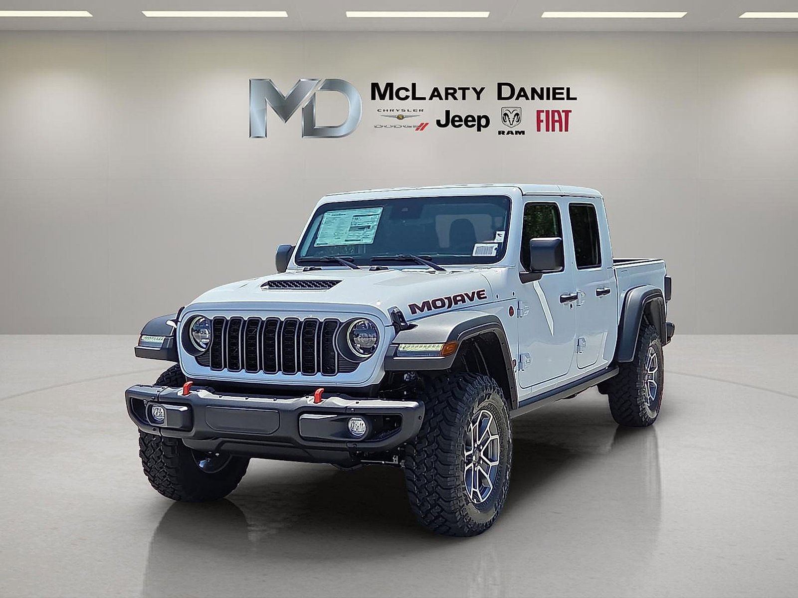 New 2025 Jeep Gladiator Mojave w/ Steel Bumper Group video 2