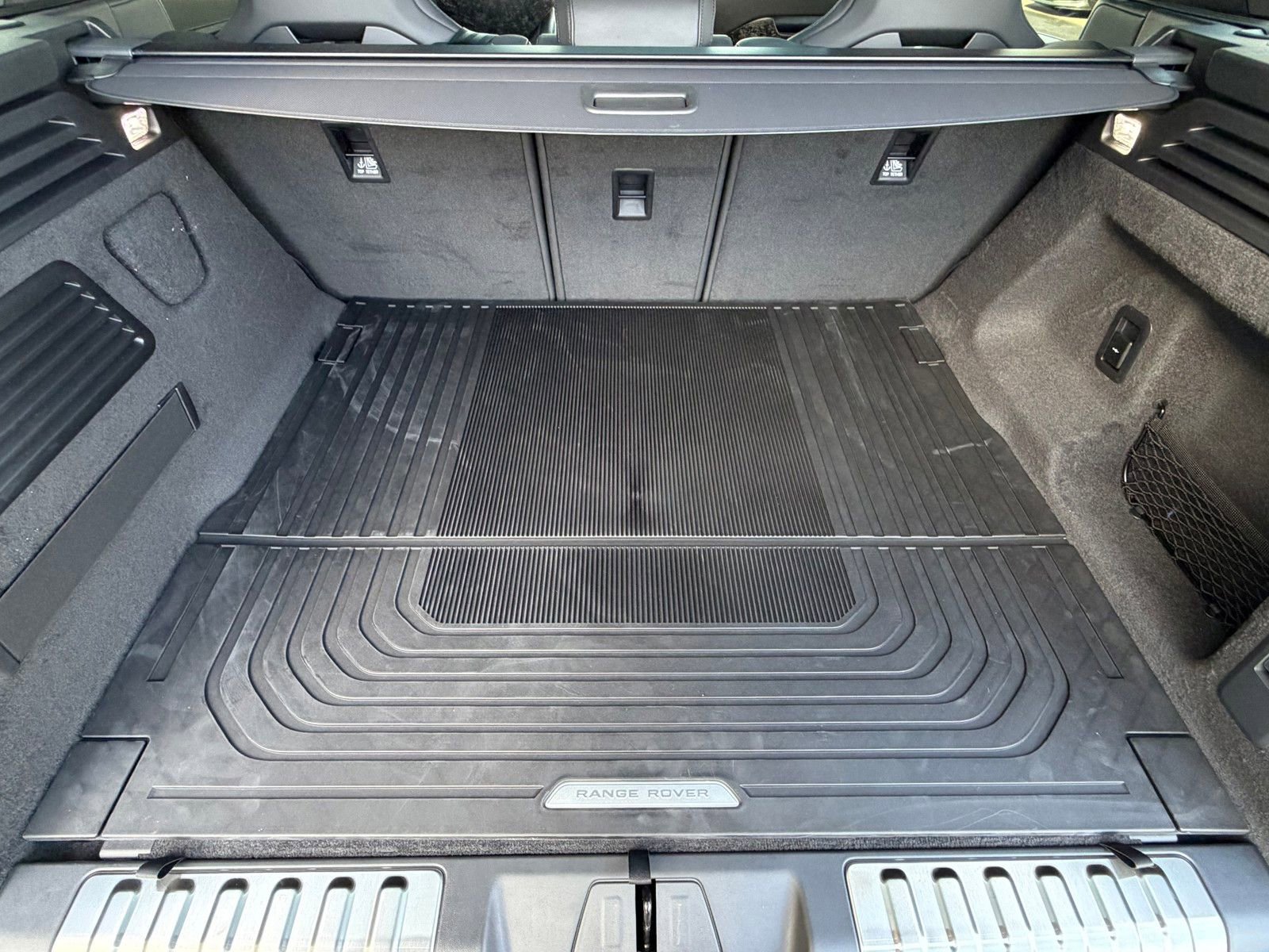 New 2026 Land Rover Range Rover Sport SV image 31