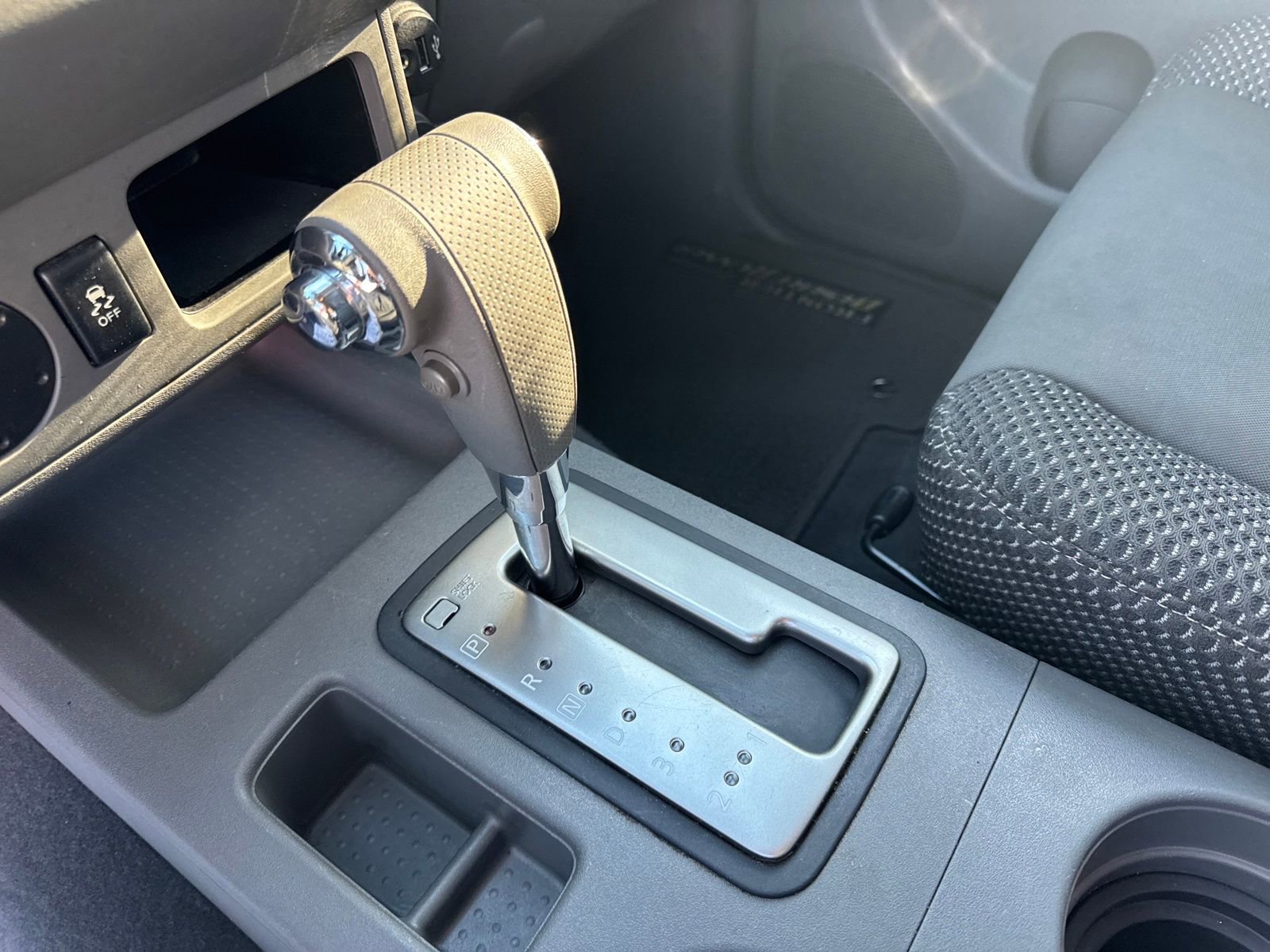 Used 2019 Nissan Frontier Desert Runner image 22