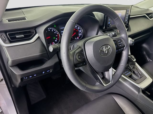 Certified 2022 Toyota RAV4 XLE Premium AWD/4WD image 19