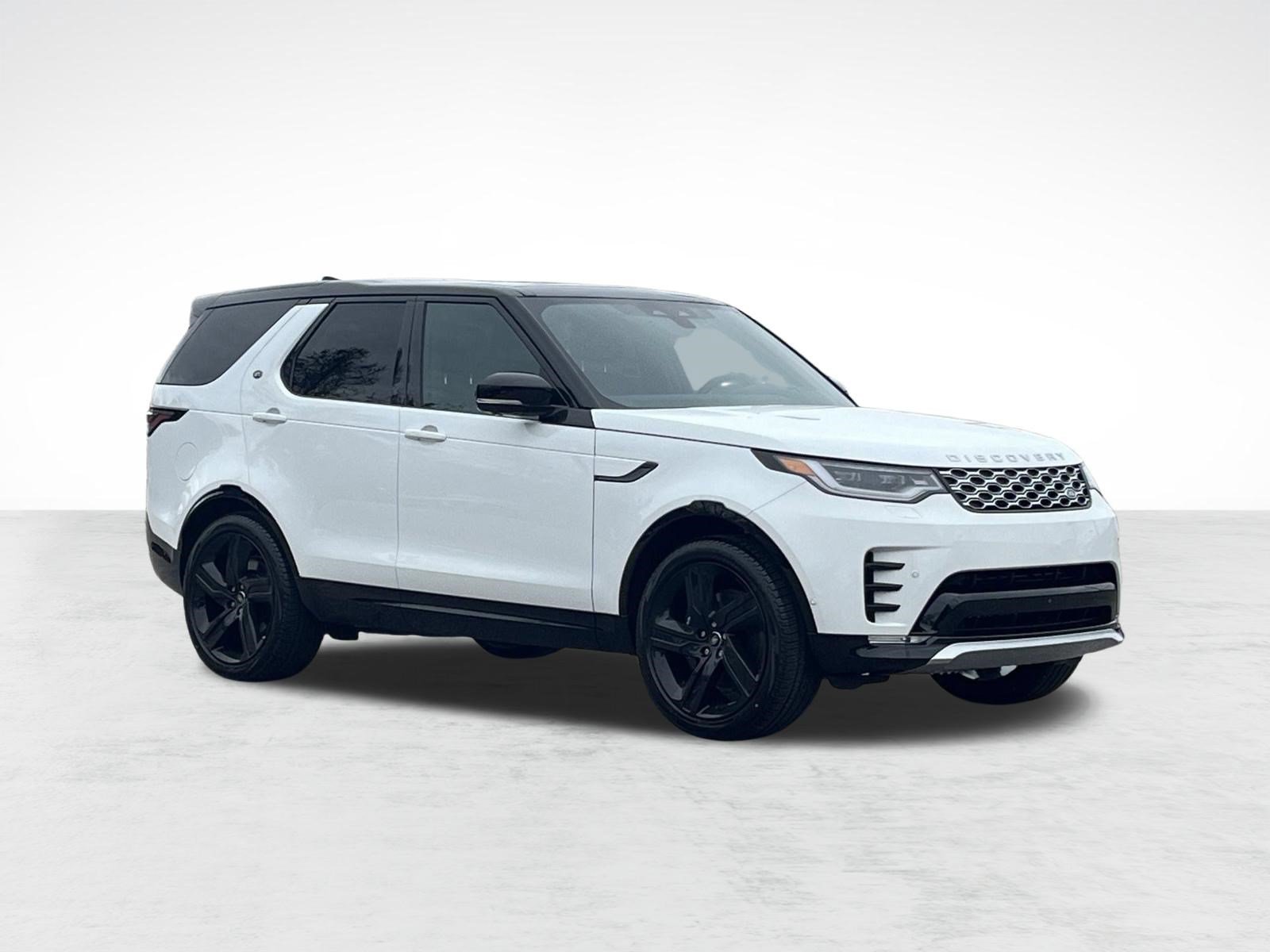 Used 2025 Land Rover Discovery Metropolitan Edition AWD/4WD image 6