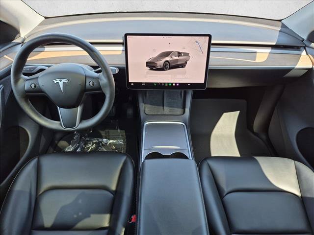 Used 2024 Tesla Model Y Long Range AWD/4WD image 18