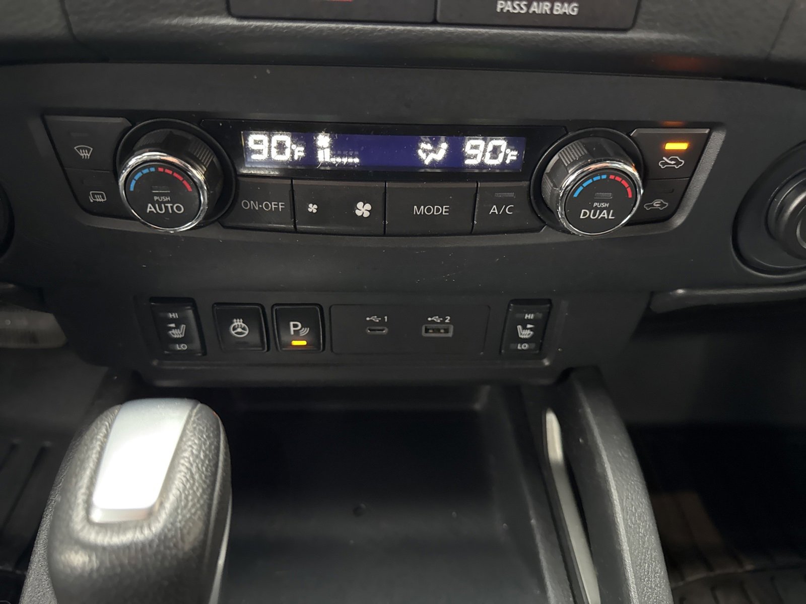 Used 2022 Nissan Frontier SV image 27
