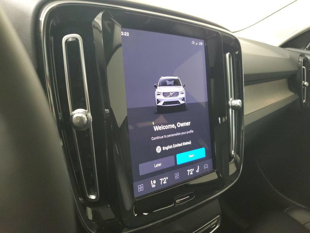 Certified 2024 Volvo XC40 B5 Ultimate w/ Protection Package Premier AWD/4WD image 27