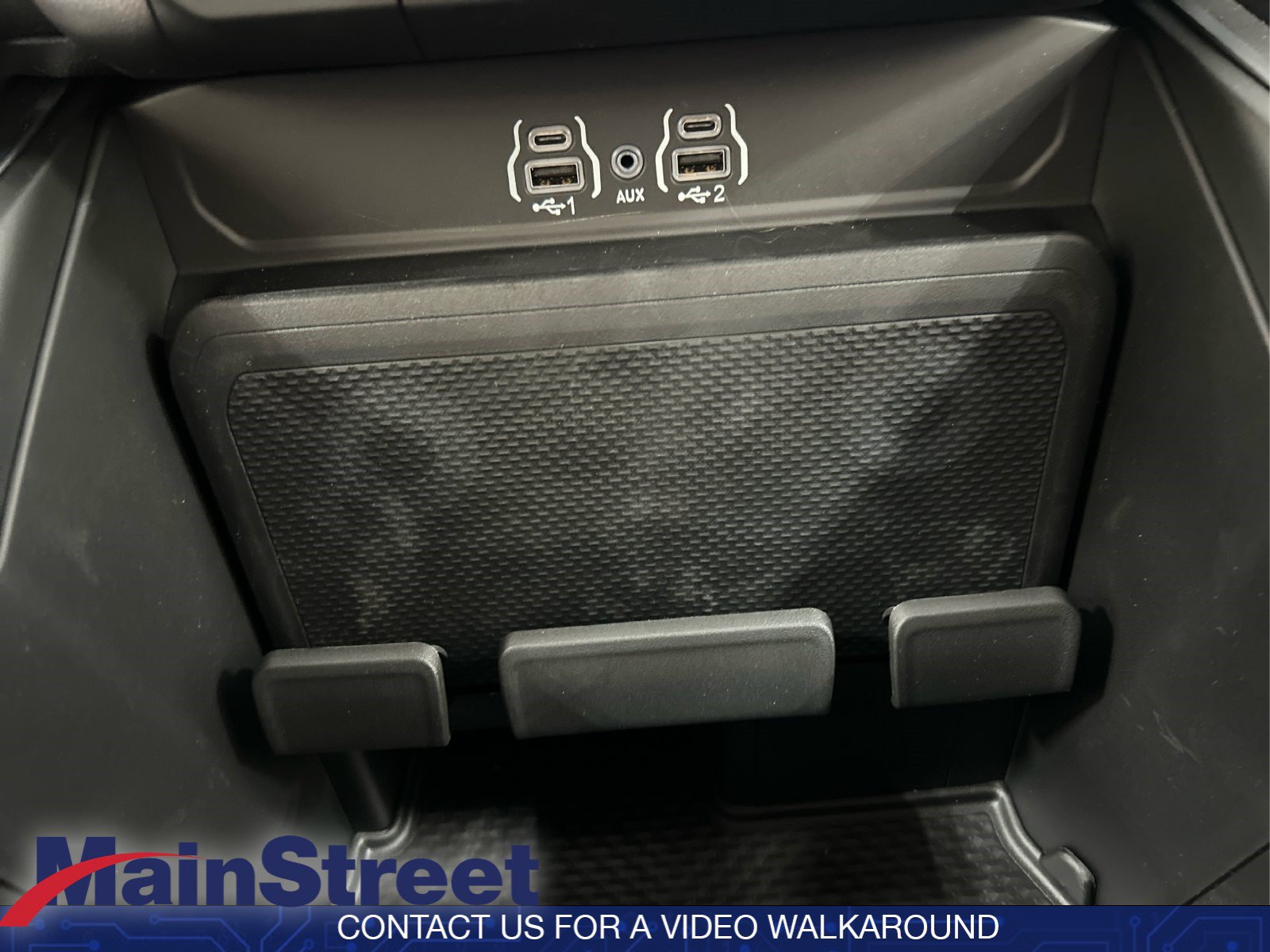 Used 2026 RAM 1500 Express AWD/4WD image 36