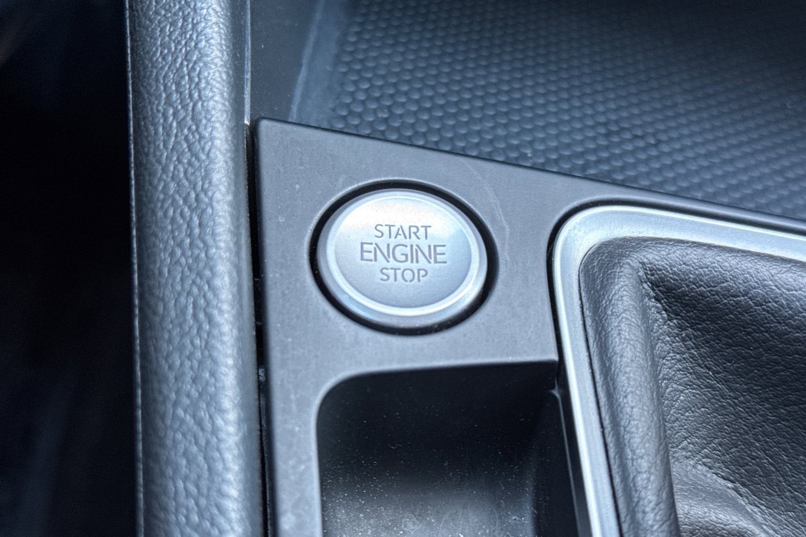 Used 2024 Volkswagen Jetta SE image 24