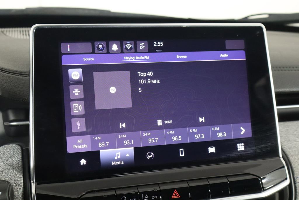 Used 2024 Jeep Compass Latitude image 28