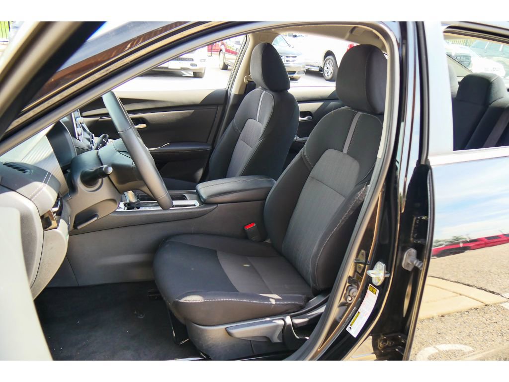 Used 2023 Nissan Sentra SV w/ All-Weather Package image 10