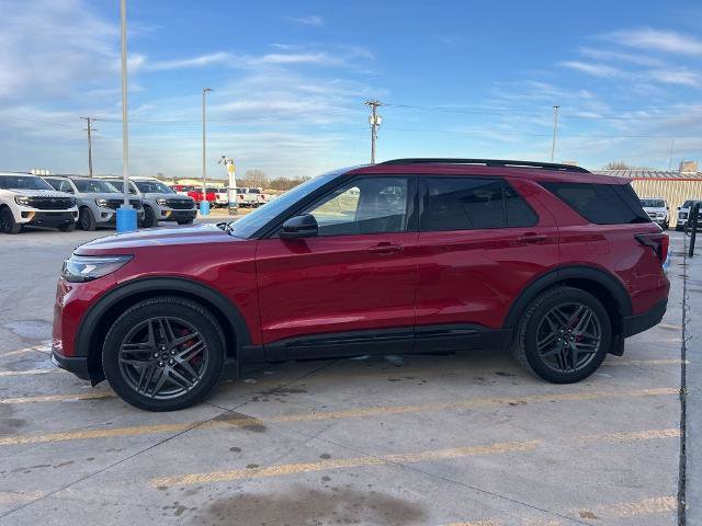 Certified 2025 Ford Explorer ST image 5