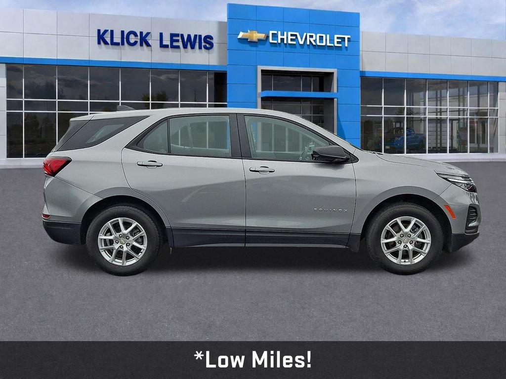 Used 2024 Chevrolet Equinox LS AWD/4WD image 9