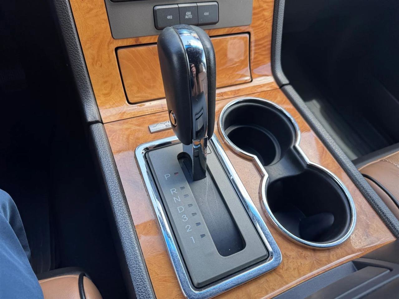 Used 2014 Lincoln Navigator 4WD w/ Equipment Group 101A image 40