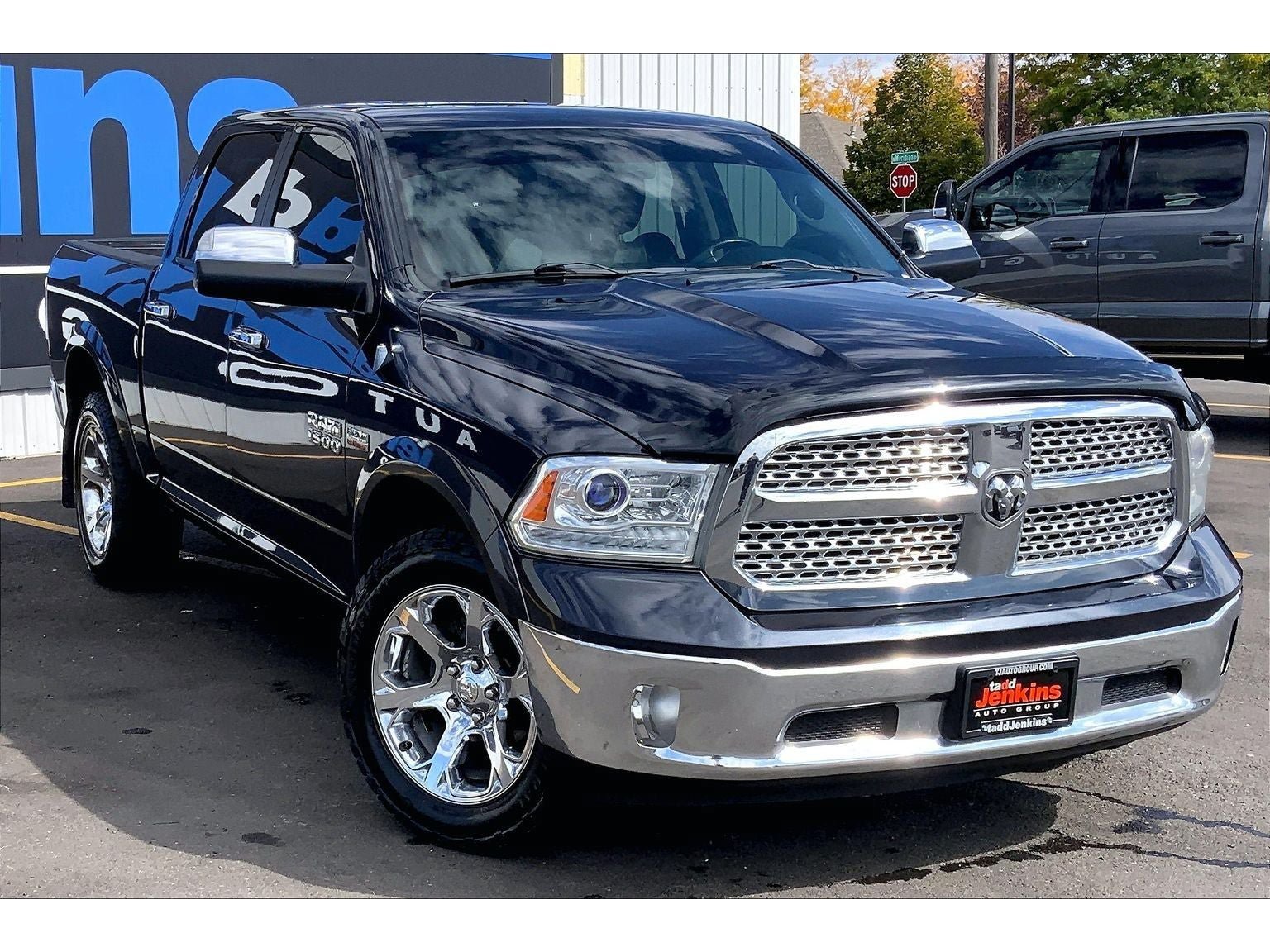 Used 2013 RAM 1500 Laramie w/ Convenience Group AWD/4WD image 2
