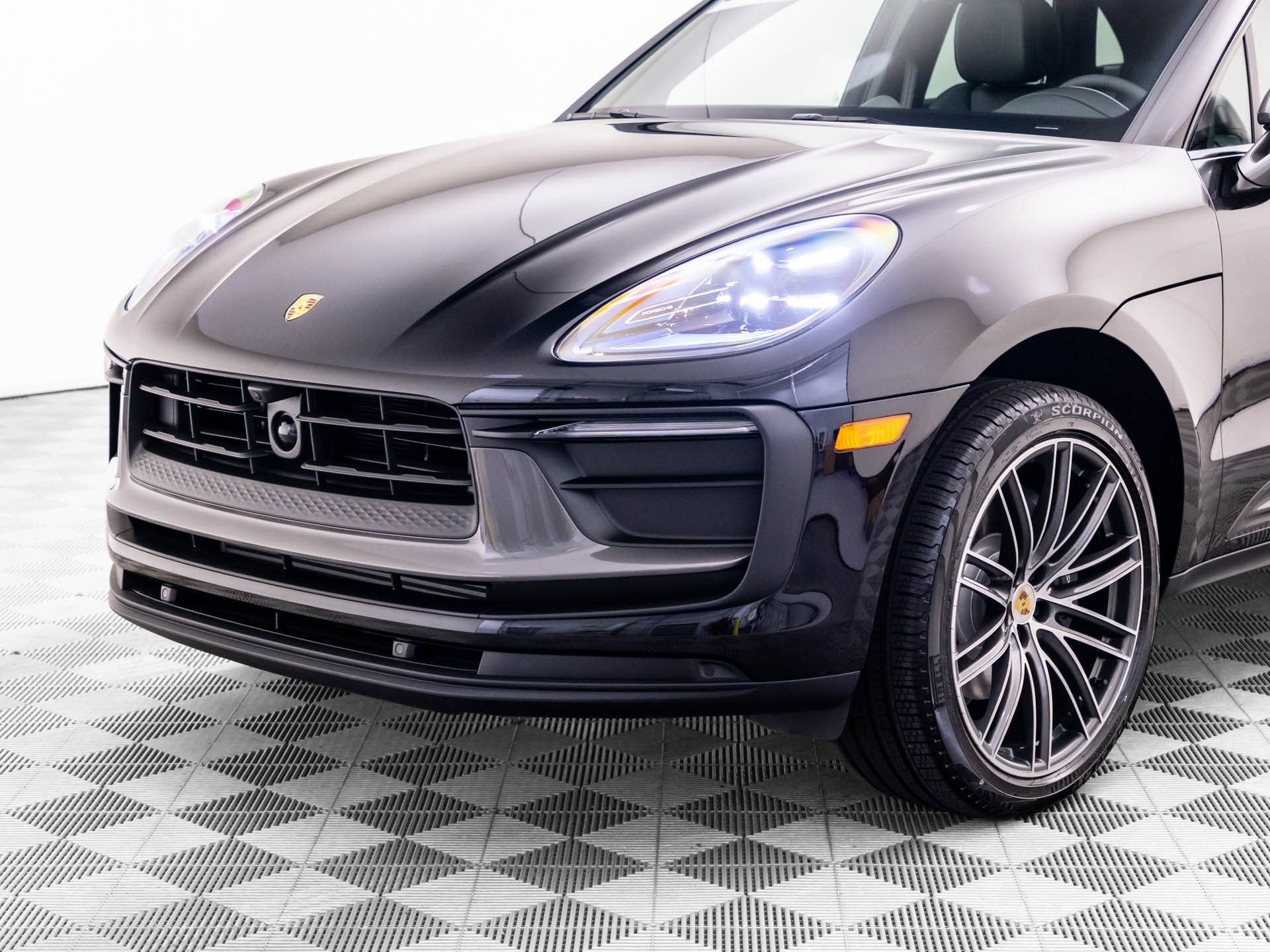 New 2026 Porsche Macan Turbo AWD/4WD image 40