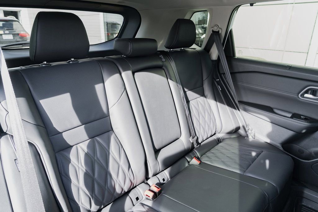 New 2026 Nissan Rogue Platinum image 24