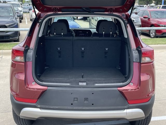 Used 2025 Chevrolet TrailBlazer LT AWD/4WD image 29