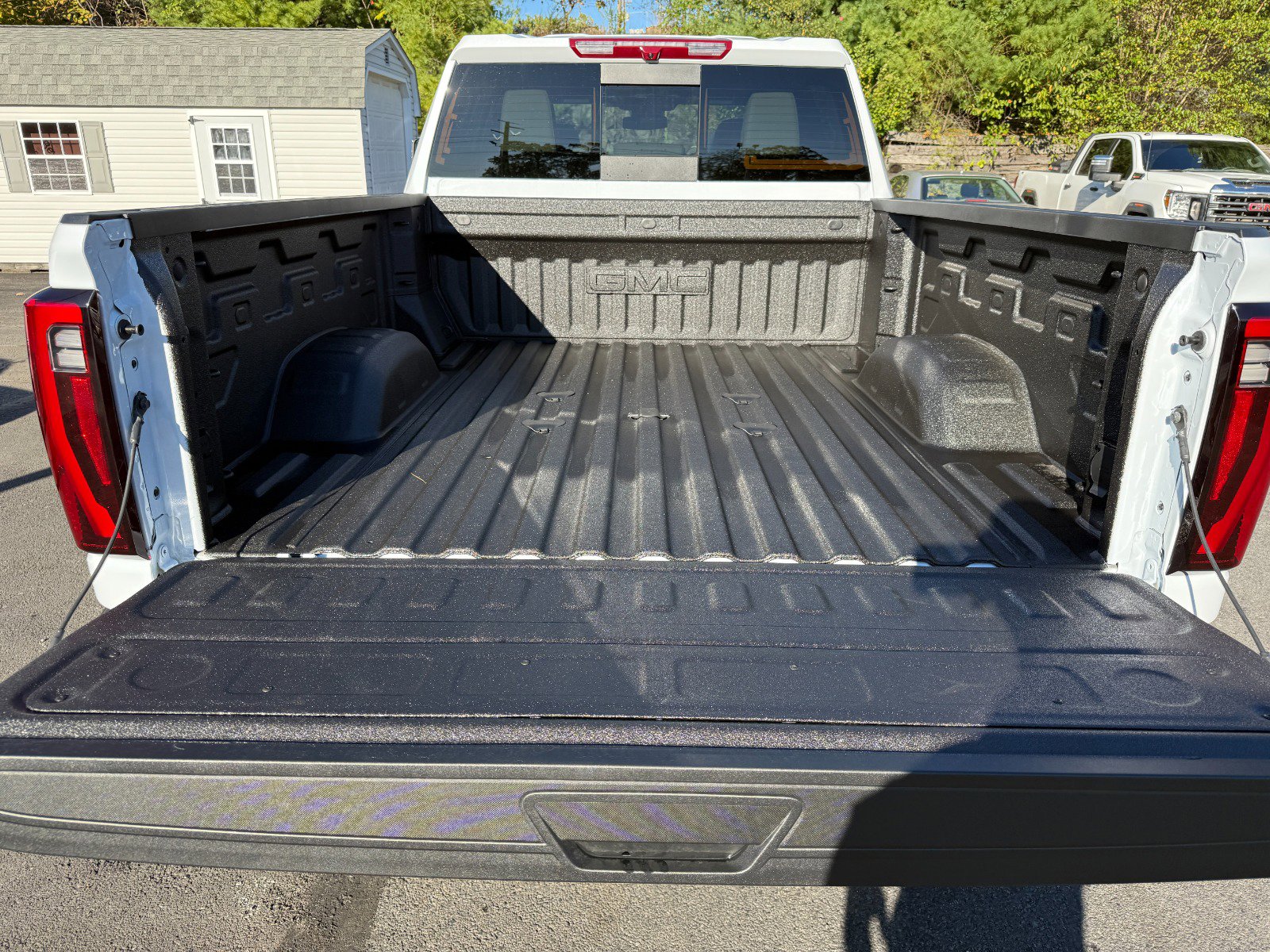 New 2026 GMC Sierra 2500 SLT w/ SLT Premium Package image 19