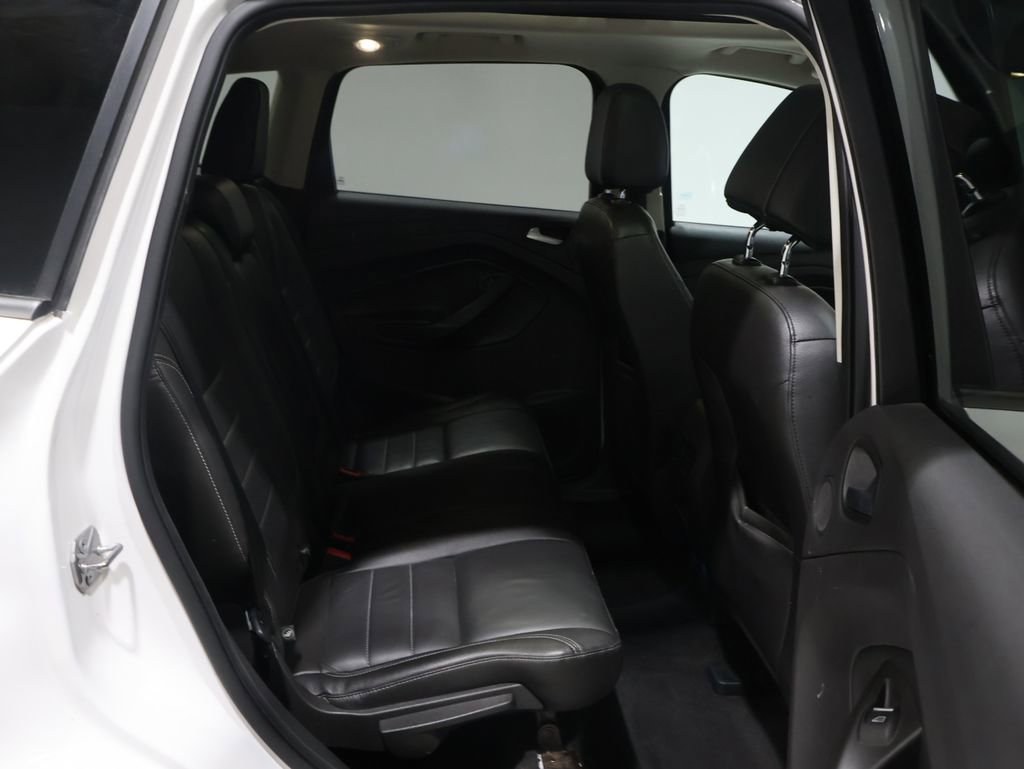 Used 2015 Ford Escape Titanium w/ Canadian Touring Package image 21