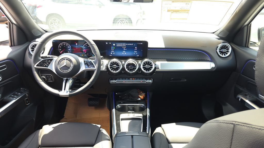 New 2026 Mercedes-Benz GLB 250 image 26