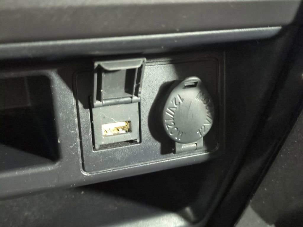 Used 2020 Toyota 4Runner Venture w/ Moonroof Package image 27