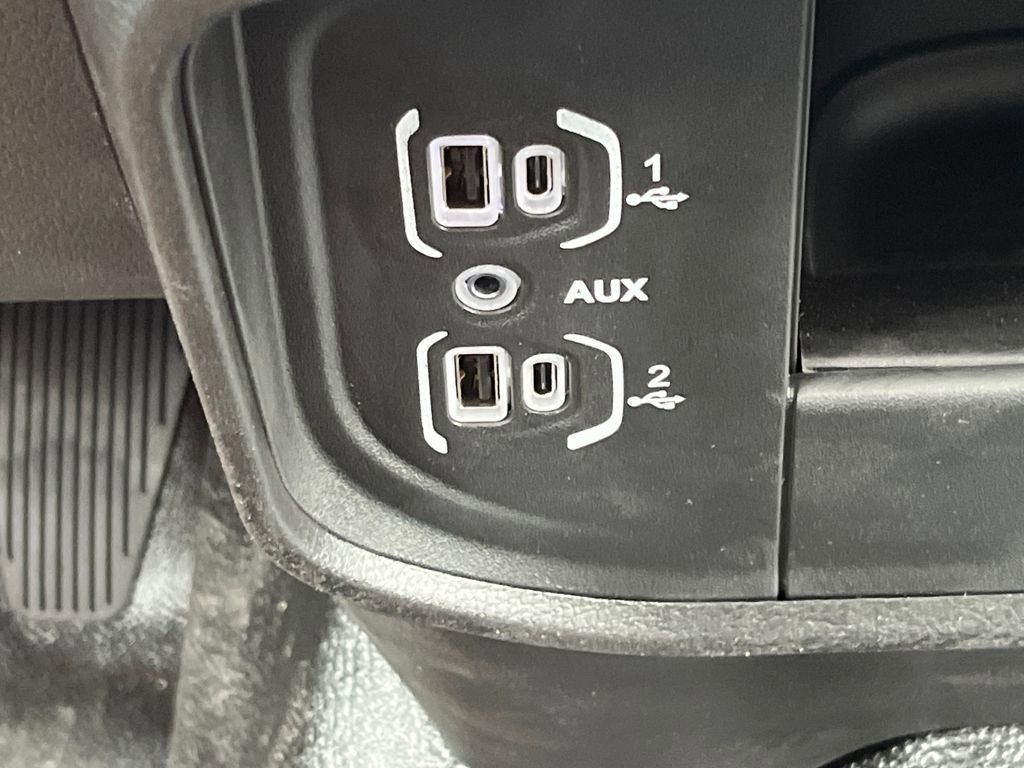 New 2025 RAM 5500 Tradesman AWD/4WD image 13