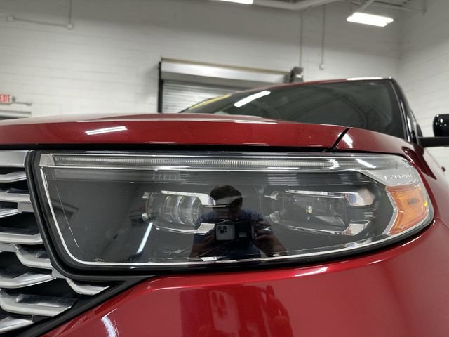 Used 2020 Ford Explorer Platinum w/ Premium Technology Package AWD/4WD image 11