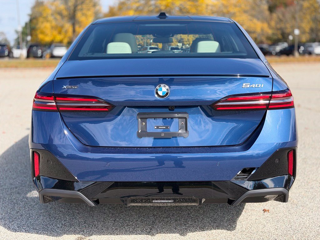 New 2027 BMW 540i xDrive w/ M Sport Package AWD/4WD image 5