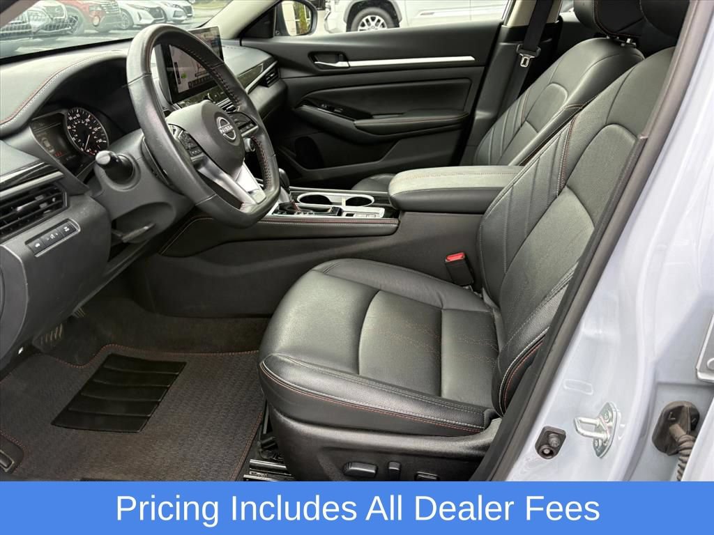 Certified 2024 Nissan Altima 2.5 SR w/ SR Premium Package AWD/4WD image 19