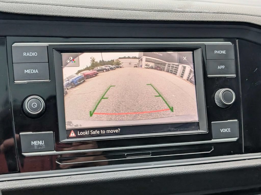Used 2022 Volkswagen Jetta SE FWD image 25